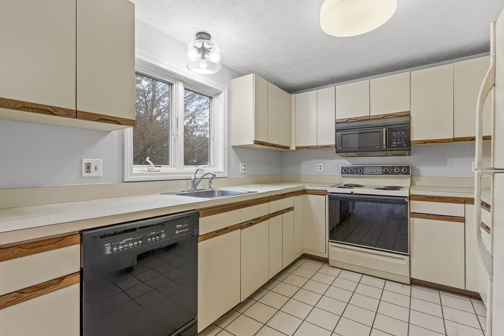 85 Standish Road, Unit 85 Revere, MA 02151 - Photo 12 of 27 Gallery Image 12