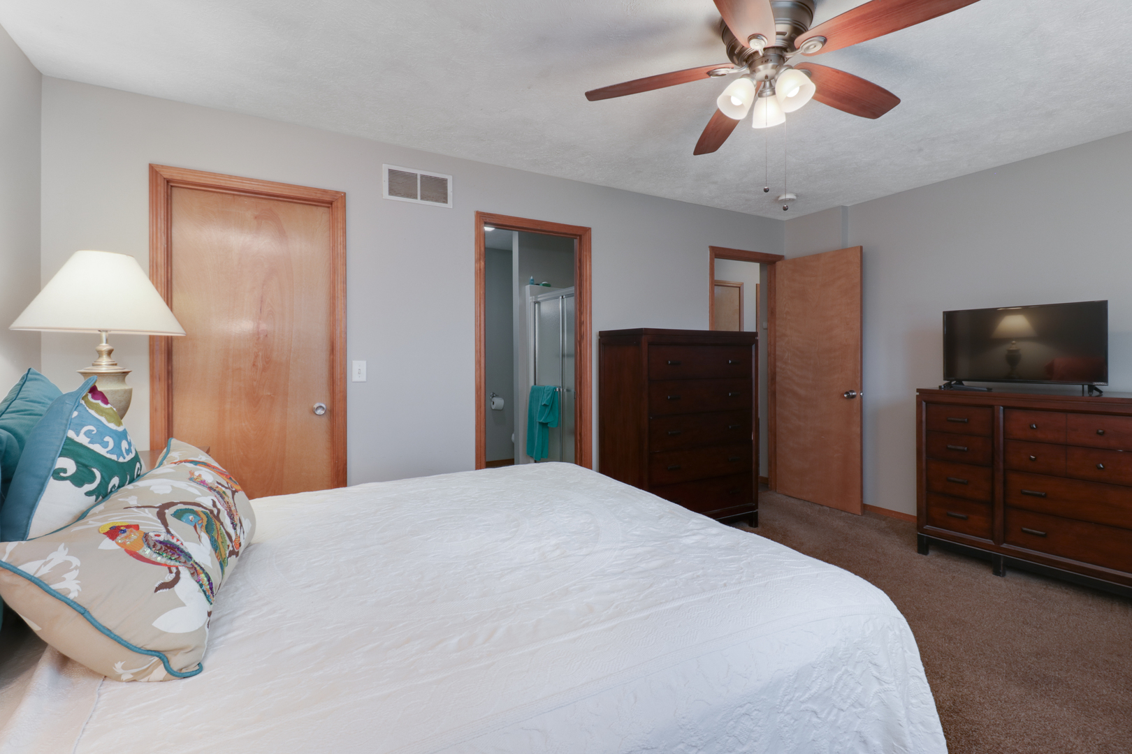 1609 Henry Street Normal, IL 61761 - Photo 16 of 42 Gallery Image 16