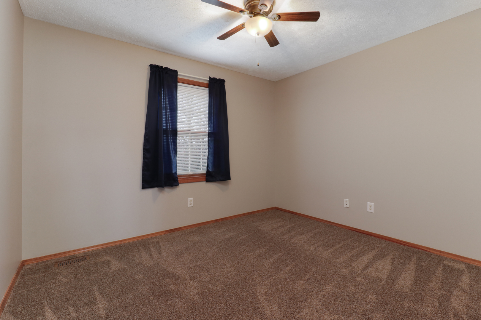 1609 Henry Street Normal, IL 61761 - Photo 23 of 42 Gallery Image 23