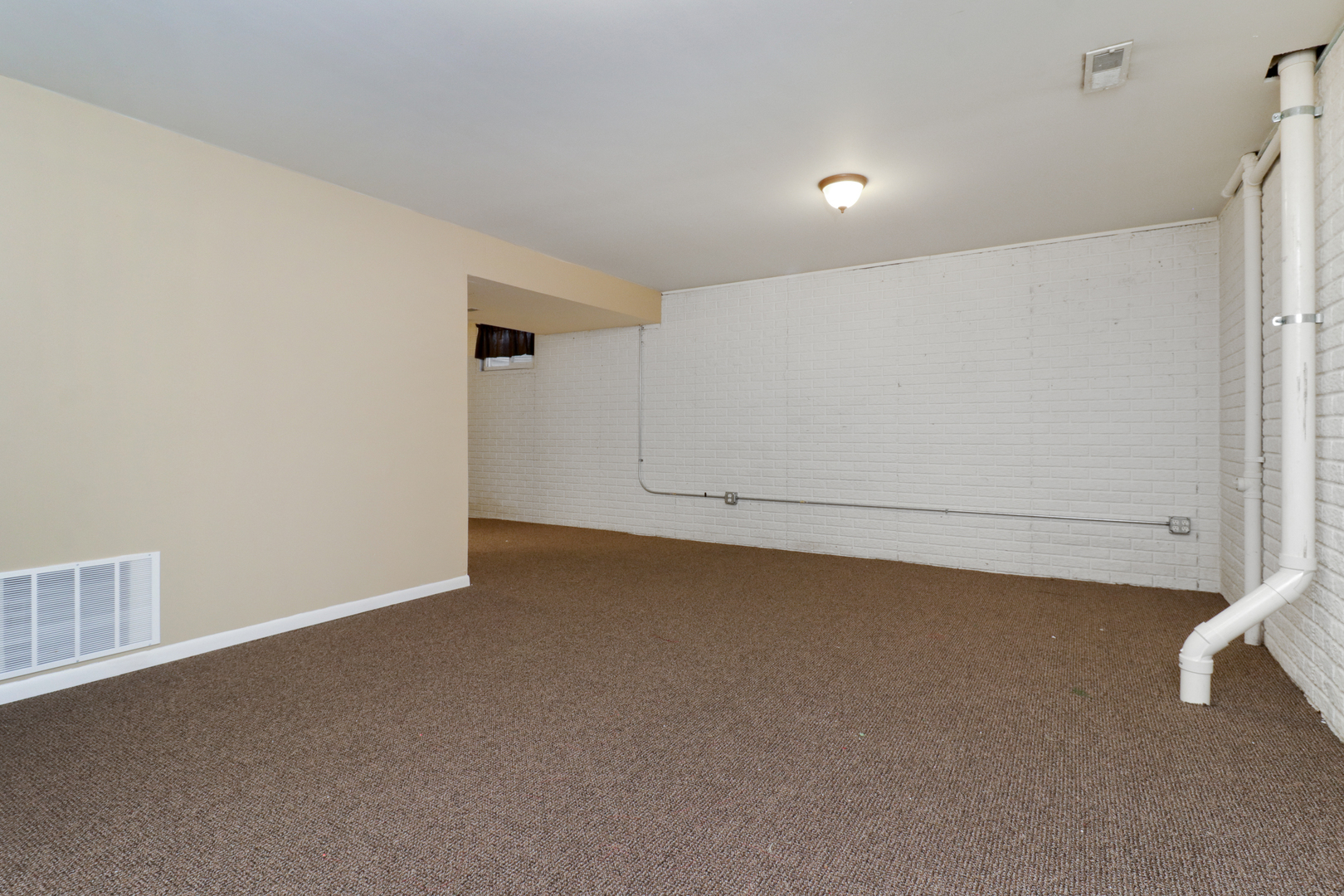 1609 Henry Street Normal, IL 61761 - Photo 34 of 42 Gallery Image 34