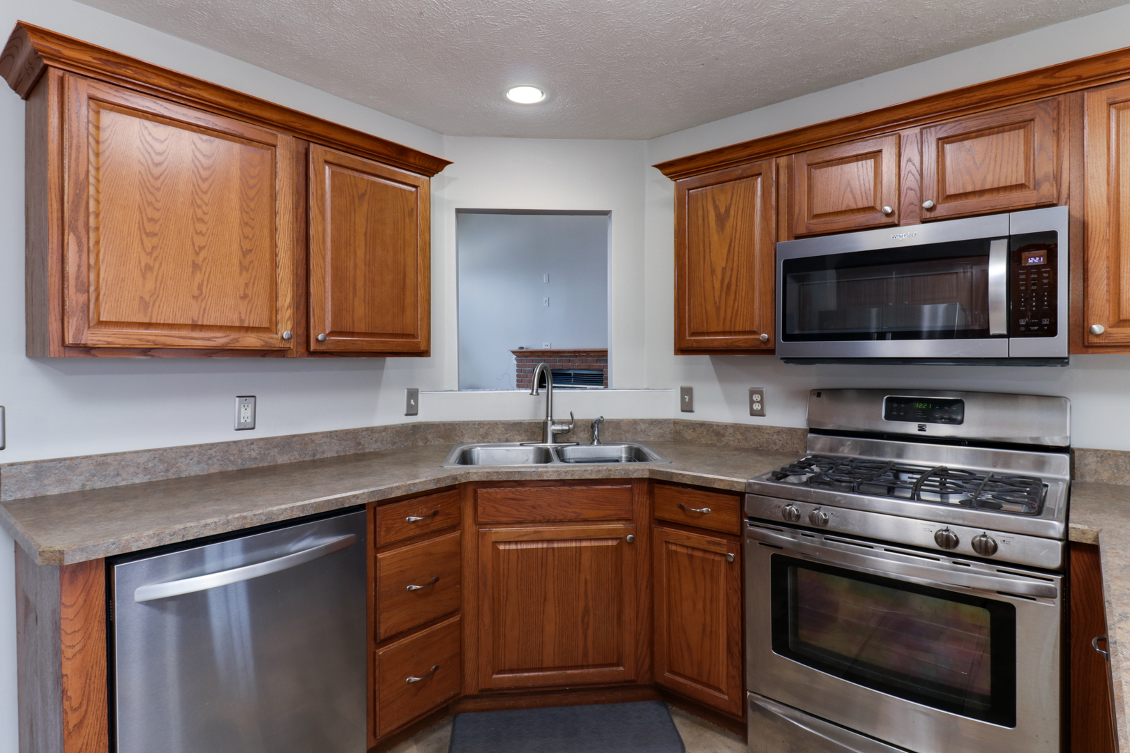 1609 Henry Street Normal, IL 61761 - Photo 10 of 42 Gallery Image 10