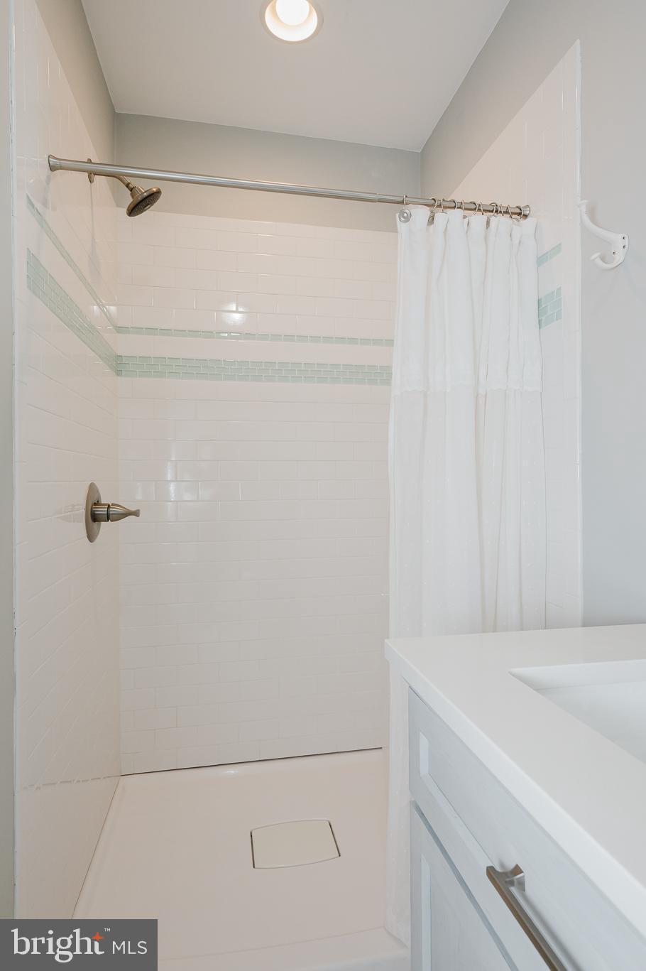 616 Sudbrook Road Baltimore, MD 21208 - Photo 30 of 58 Main Floor Full Bathroom