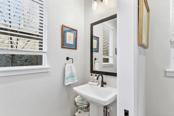 $575,000 | 7548 Twin Bridges Lane, Citrus Heights, CA 95610