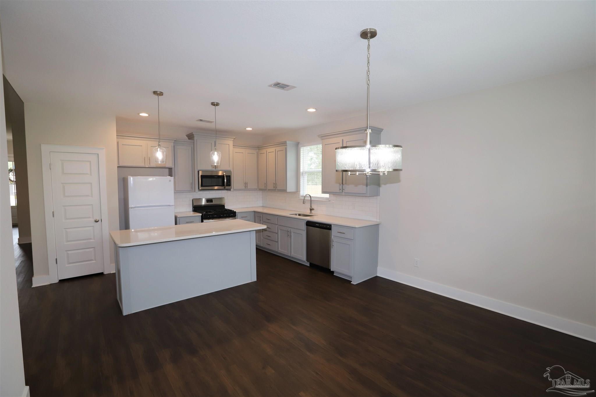 5638 Bauer Road Pensacola, FL 32507 - Photo 8 of 32 Gallery Image 8