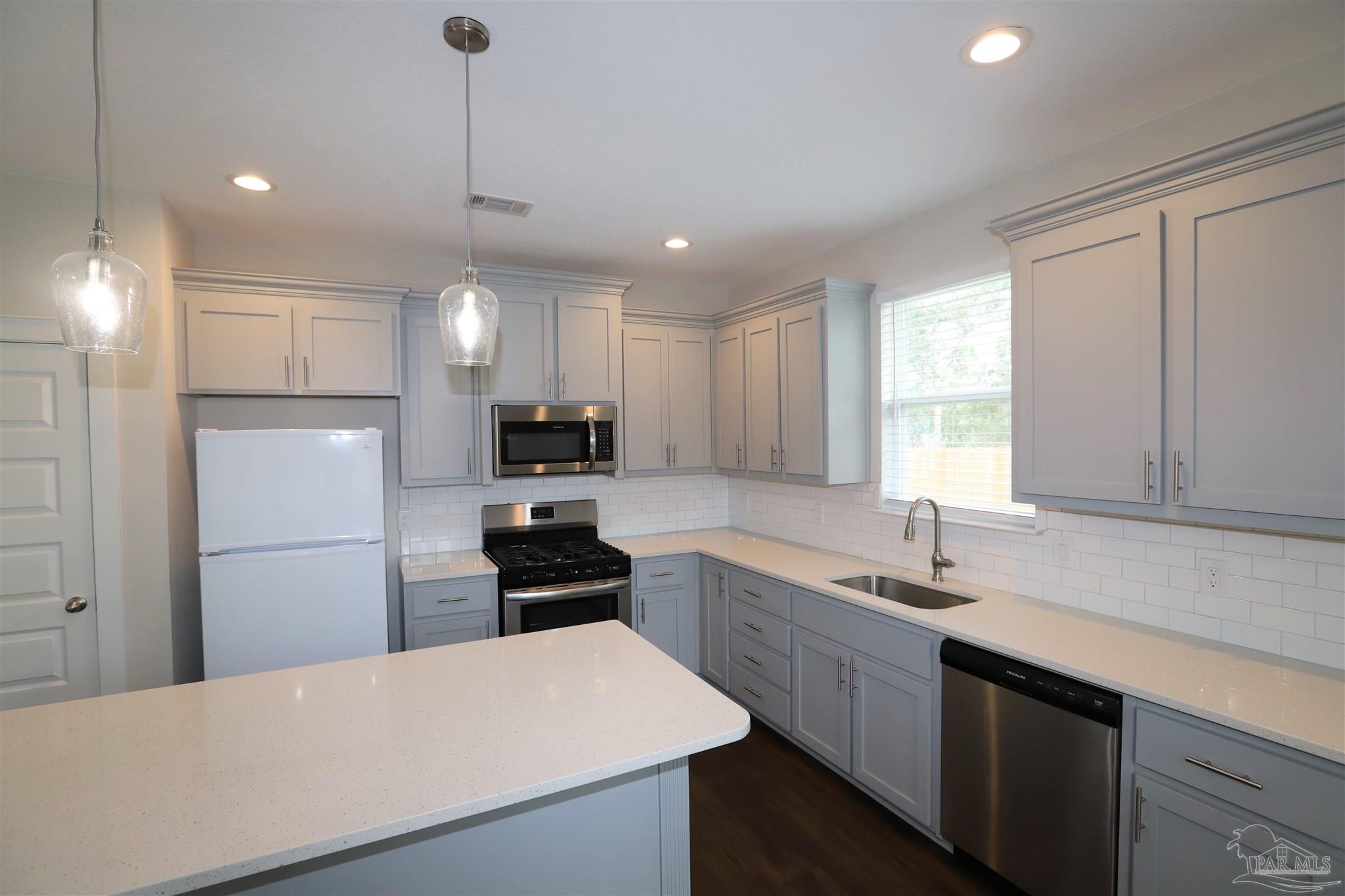 5638 Bauer Road Pensacola, FL 32507 - Photo 9 of 32 Gallery Image 9