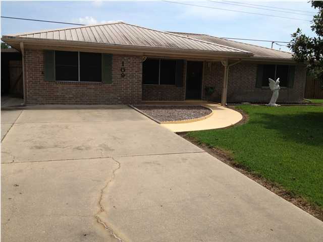 109 Hendricks Street Patterson, LA 70392 - Photo 1 of 3 Primary Photo