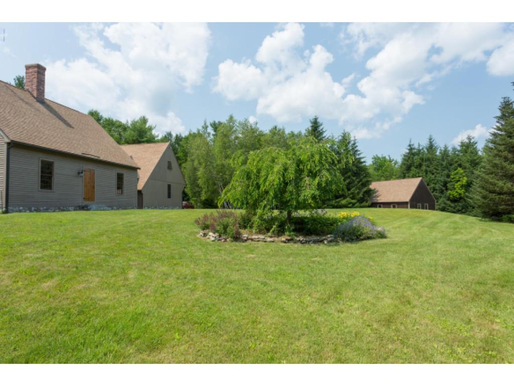 24 Birch Road Deerfield, NH 03037 - Photo 2 of 36