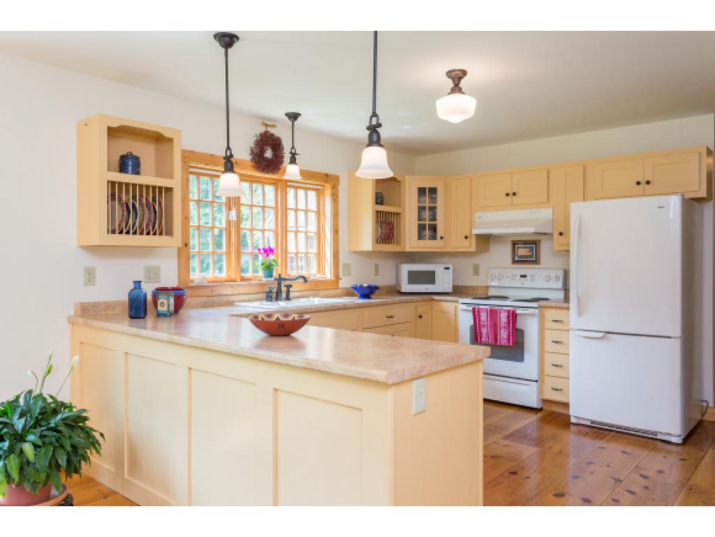 24 Birch Road Deerfield, NH 03037 - Photo 16 of 36