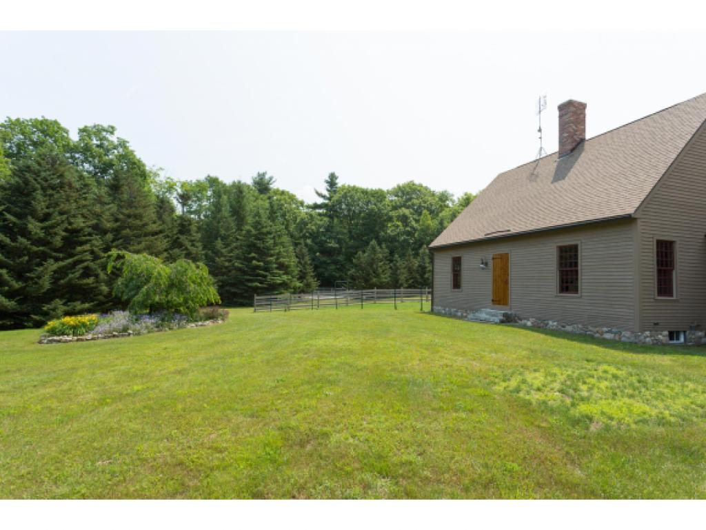 24 Birch Road Deerfield, NH 03037 - Photo 4 of 36