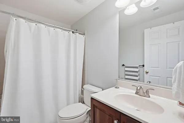 $4,300 | 20060 Northville Hills Terrace, Ashburn, VA 20147