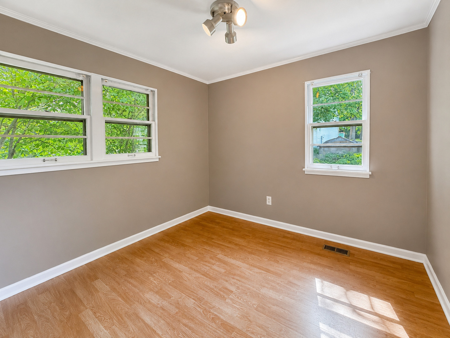 21365 West Ridge Road Lake Zurich, IL 60047 - Photo 7 of 14