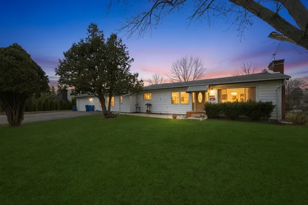 $440,000 | 810 North Cherry Street, Addison, IL 60101