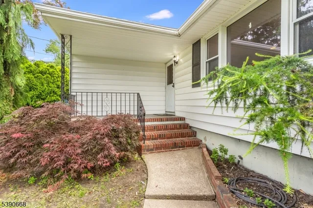 $3,400 | 36 South Belair Avenue, Cedar Knolls, NJ 07927