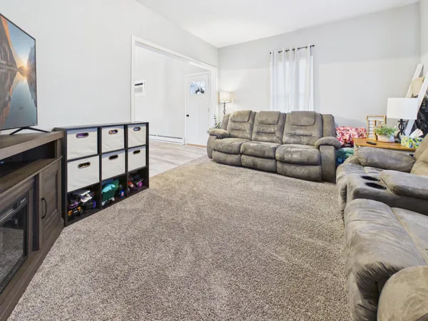 $279,900 | 305 Fourth Street Northeast, Melrose, MN 56352