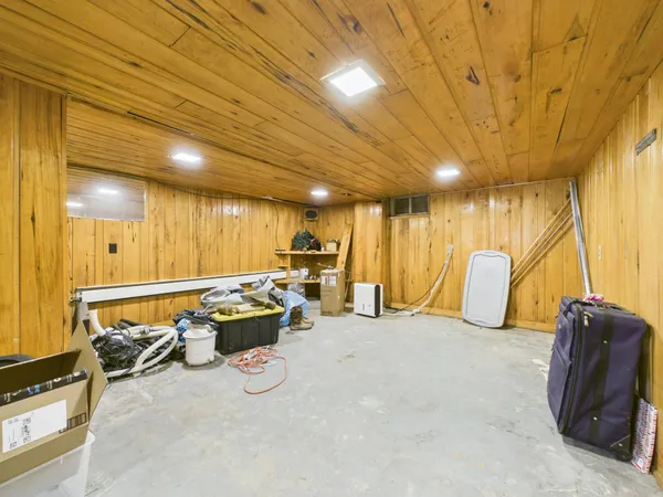 $279,900 | 305 Fourth Street Northeast, Melrose, MN 56352