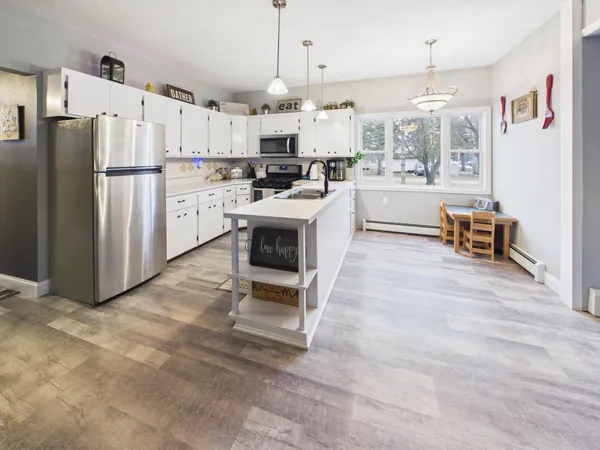 $279,900 | 305 Fourth Street Northeast, Melrose, MN 56352