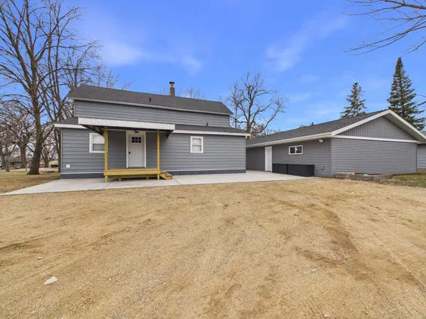$279,900 | 305 Fourth Street Northeast, Melrose, MN 56352