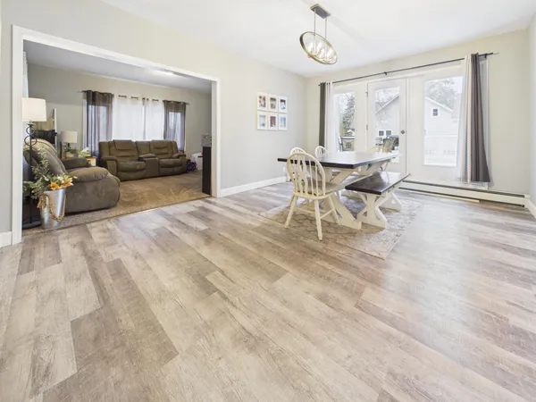 $279,900 | 305 Fourth Street Northeast, Melrose, MN 56352