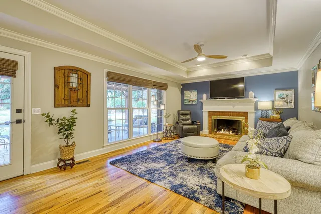 $735,000 | 420 South Oakley Lane, Spartanburg, SC 29301