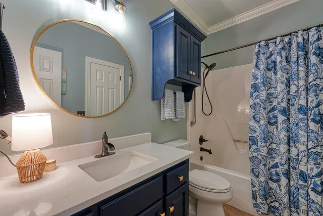 $735,000 | 420 South Oakley Lane, Spartanburg, SC 29301