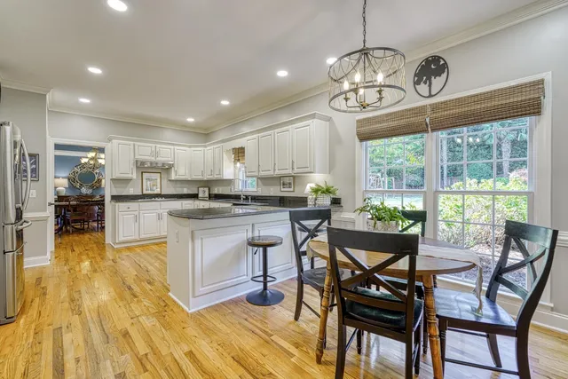 $735,000 | 420 South Oakley Lane, Spartanburg, SC 29301