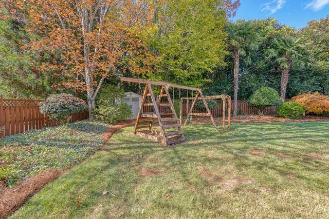 $735,000 | 420 South Oakley Lane, Spartanburg, SC 29301