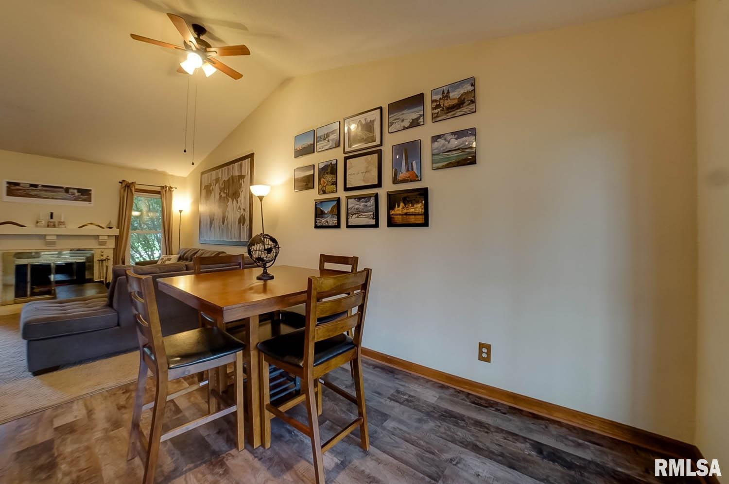 113 Bristol Drive Springfield, IL 62702 - Photo 9 of 29 Gallery Image 9