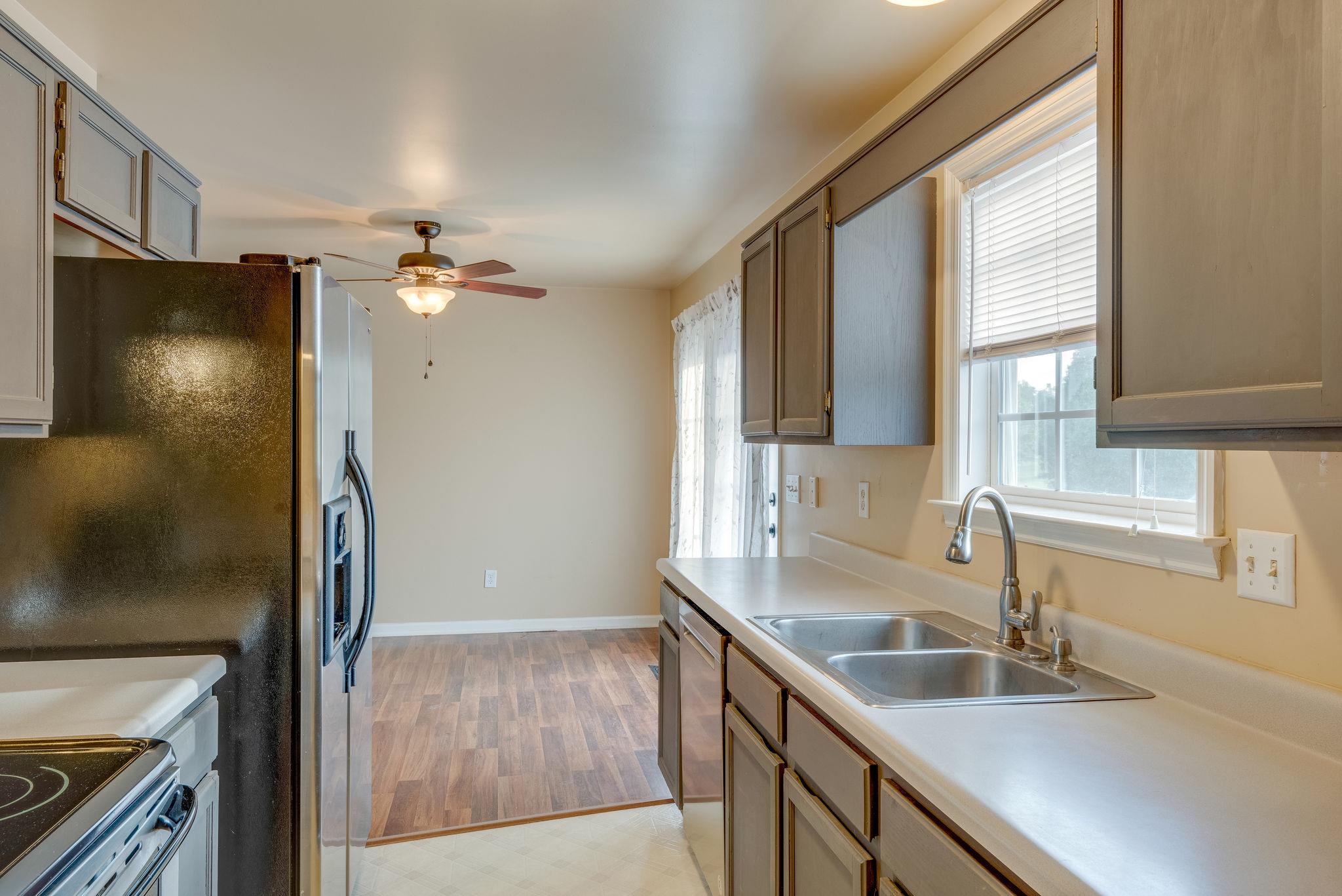 1004 Creek Bottom Road White Bluff, TN 37187 - Photo 12 of 24 Gallery Image 12