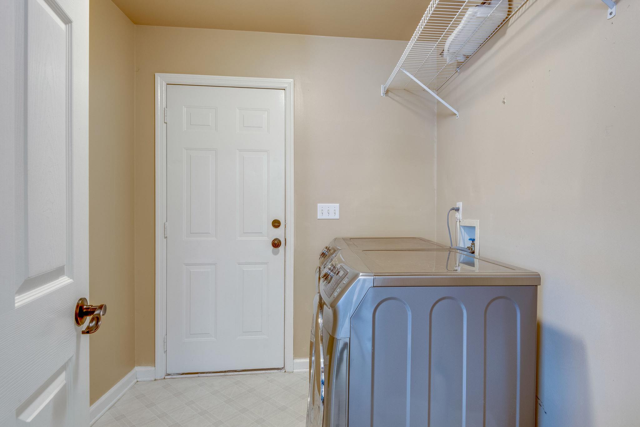 1004 Creek Bottom Road White Bluff, TN 37187 - Photo 20 of 24 Samsung Washer & Dryer
