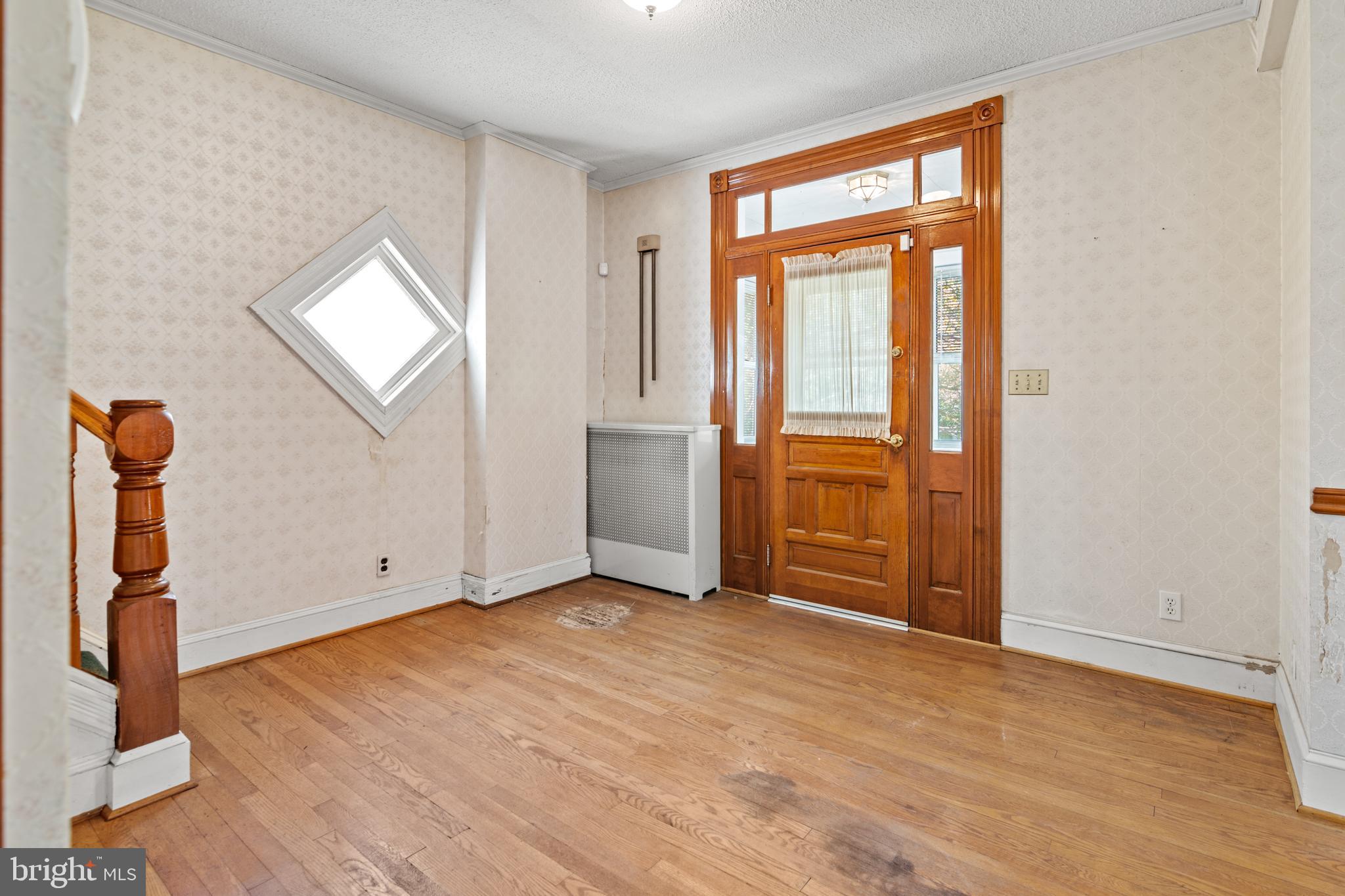 4310 Biddison Lane Baltimore, MD 21206 - Photo 23 of 55 Foyer