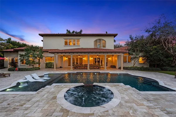 a view of a house with entertaining space