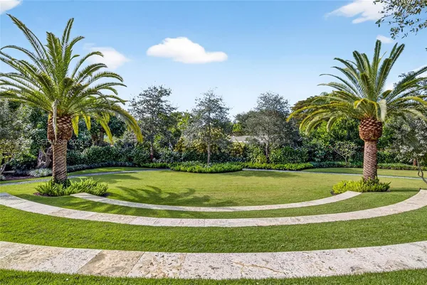 a view of a golf course