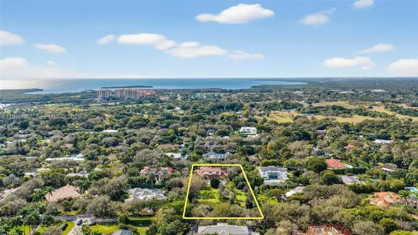 $15,295,000 | 6255 Southwest 133rd Street, Pinecrest, FL 33156