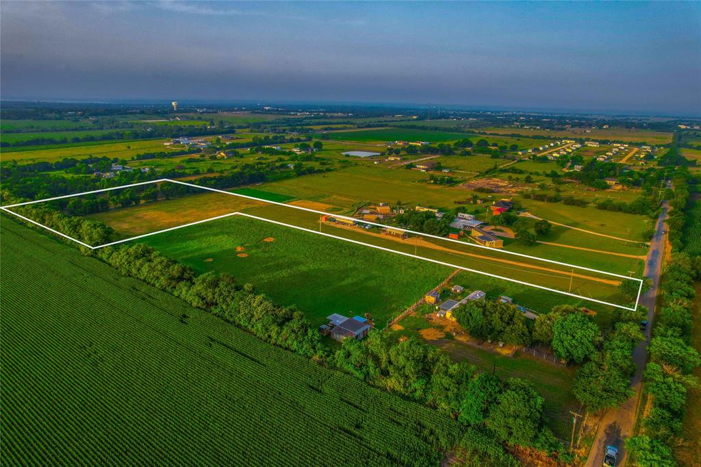 386 North Rock Creek Road Waco, TX 76708 - Photo 6 of 40