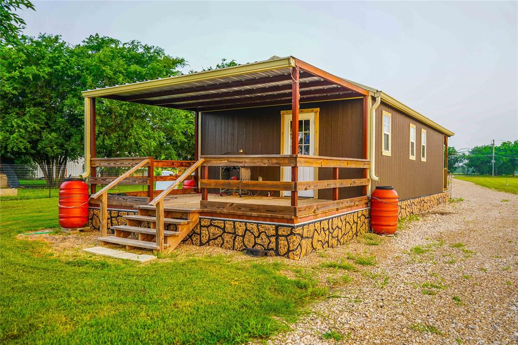 386 North Rock Creek Road Waco, TX 76708 - Photo 9 of 40