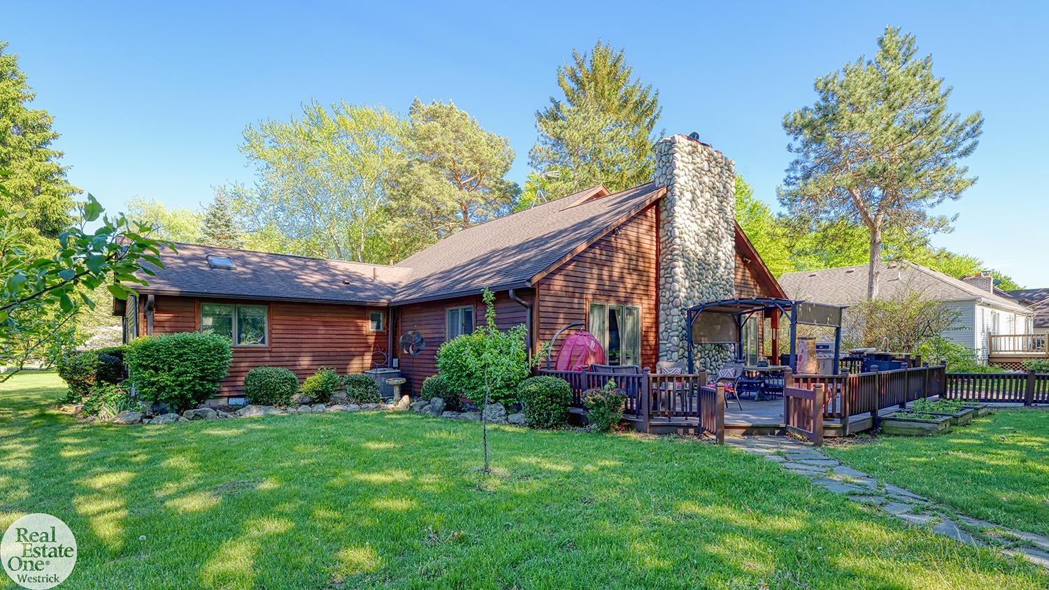 3611 Angus Road Fort Gratiot, MI 48059 - Photo 22 of 31 50177817-71997bbf-5369-4cb4-b2e1-8970b661cef4.JPG