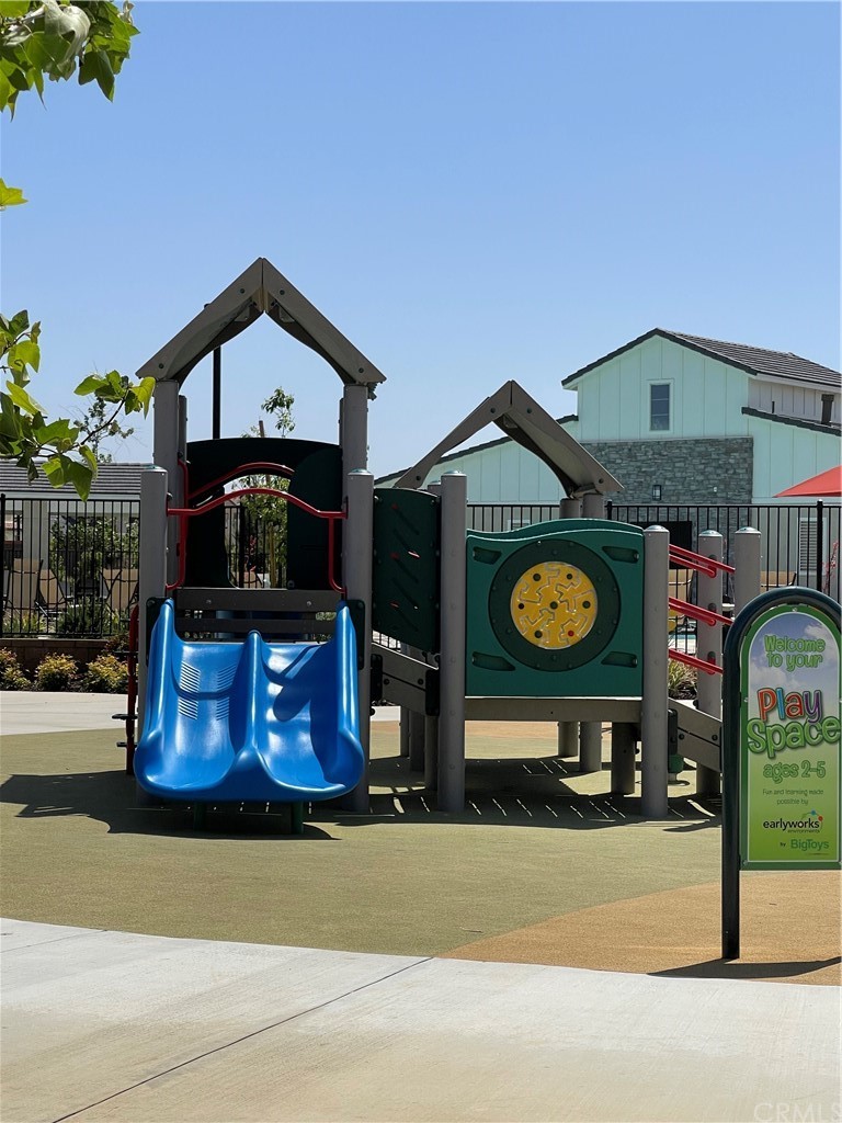 5895 Nectar Drive Banning, CA 92220 - Photo 23 of 29 a bathroom with a sink and a mirror