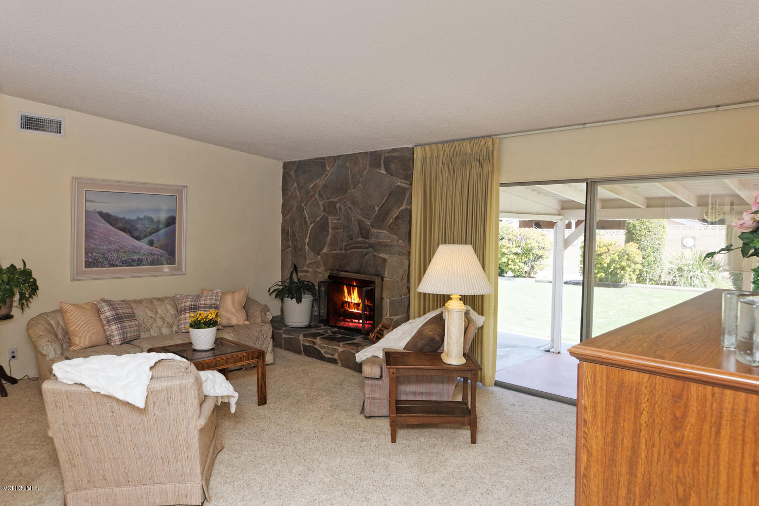 18674 Horace Street Porter Ranch, CA 91326 - Photo 5 of 27 18674 Horace St Porter Ranch-large-006-1