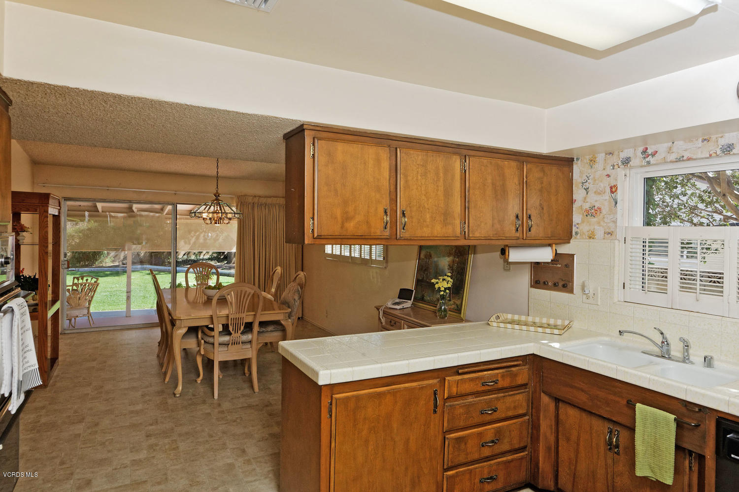 18674 Horace Street Porter Ranch, CA 91326 - Photo 9 of 27 18674 Horace St Porter Ranch-large-012-4