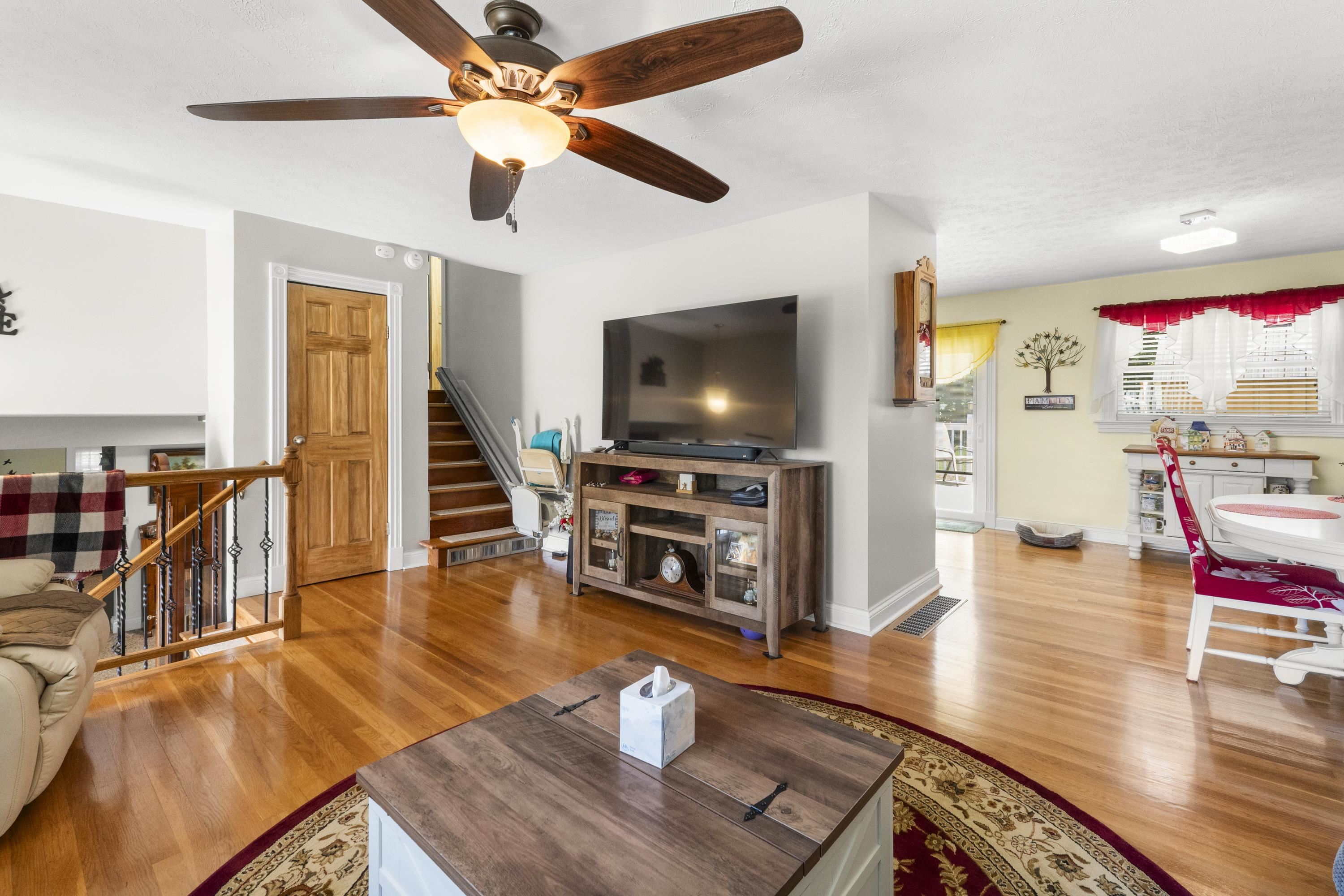 5914 Bybee Road Ashland, KY 41102 - Photo 10 of 23