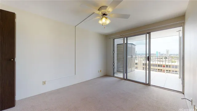 $2,250 | 2542 Date Street, Unit 302, Honolulu, HI 96826