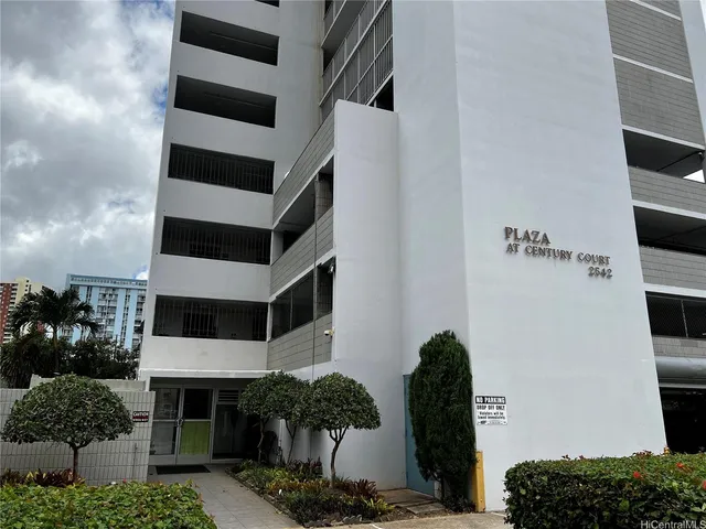 $2,250 | 2542 Date Street, Unit 302, Honolulu, HI 96826