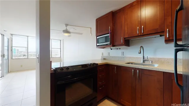 $2,250 | 2542 Date Street, Unit 302, Honolulu, HI 96826