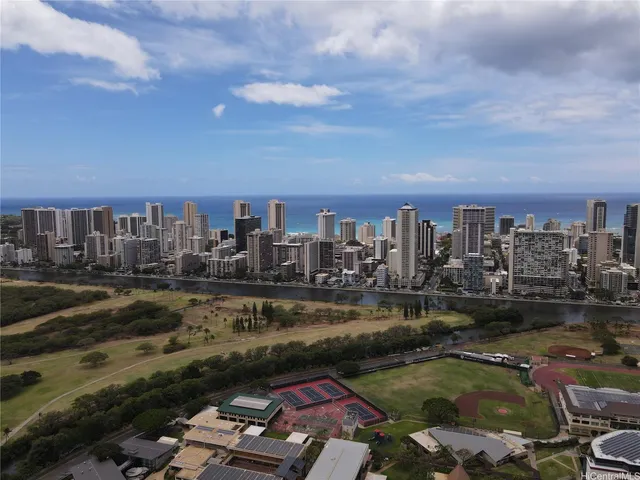 $2,250 | 2542 Date Street, Unit 302, Honolulu, HI 96826