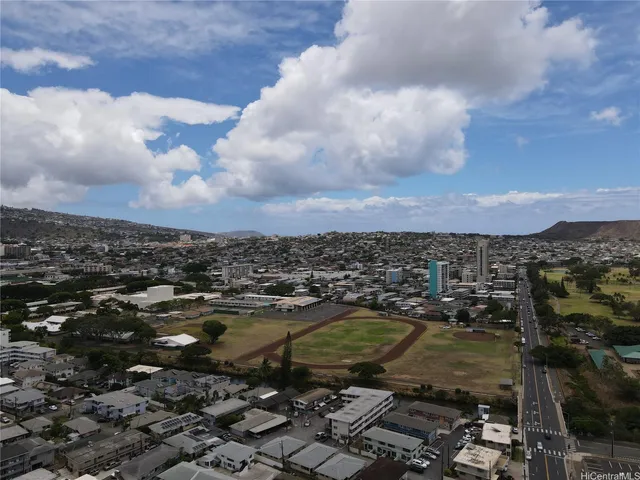 $2,250 | 2542 Date Street, Unit 302, Honolulu, HI 96826