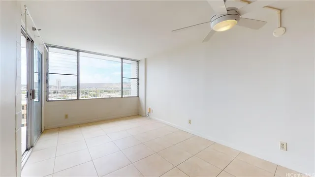 $2,250 | 2542 Date Street, Unit 302, Honolulu, HI 96826