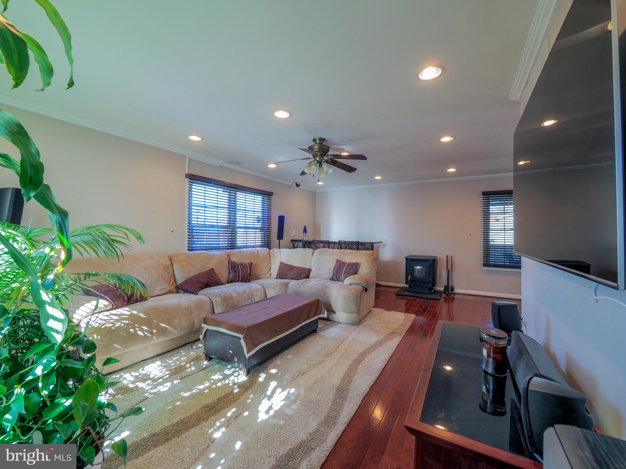 7836 East Shore Road Pasadena, MD 21122 - Photo 17 of 55 Gallery Image 17