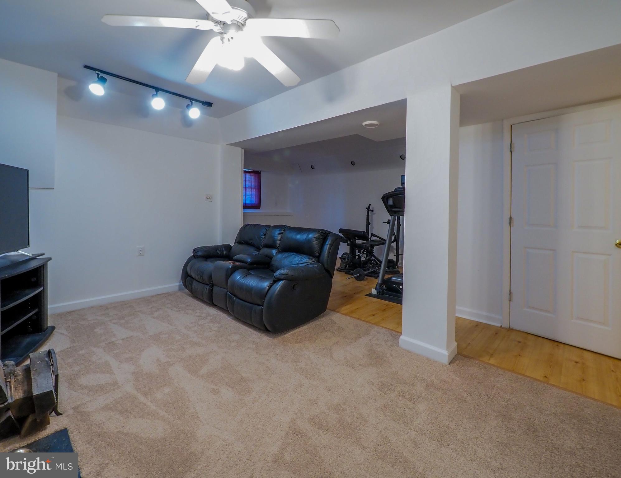 7836 East Shore Road Pasadena, MD 21122 - Photo 25 of 55 Gallery Image 25
