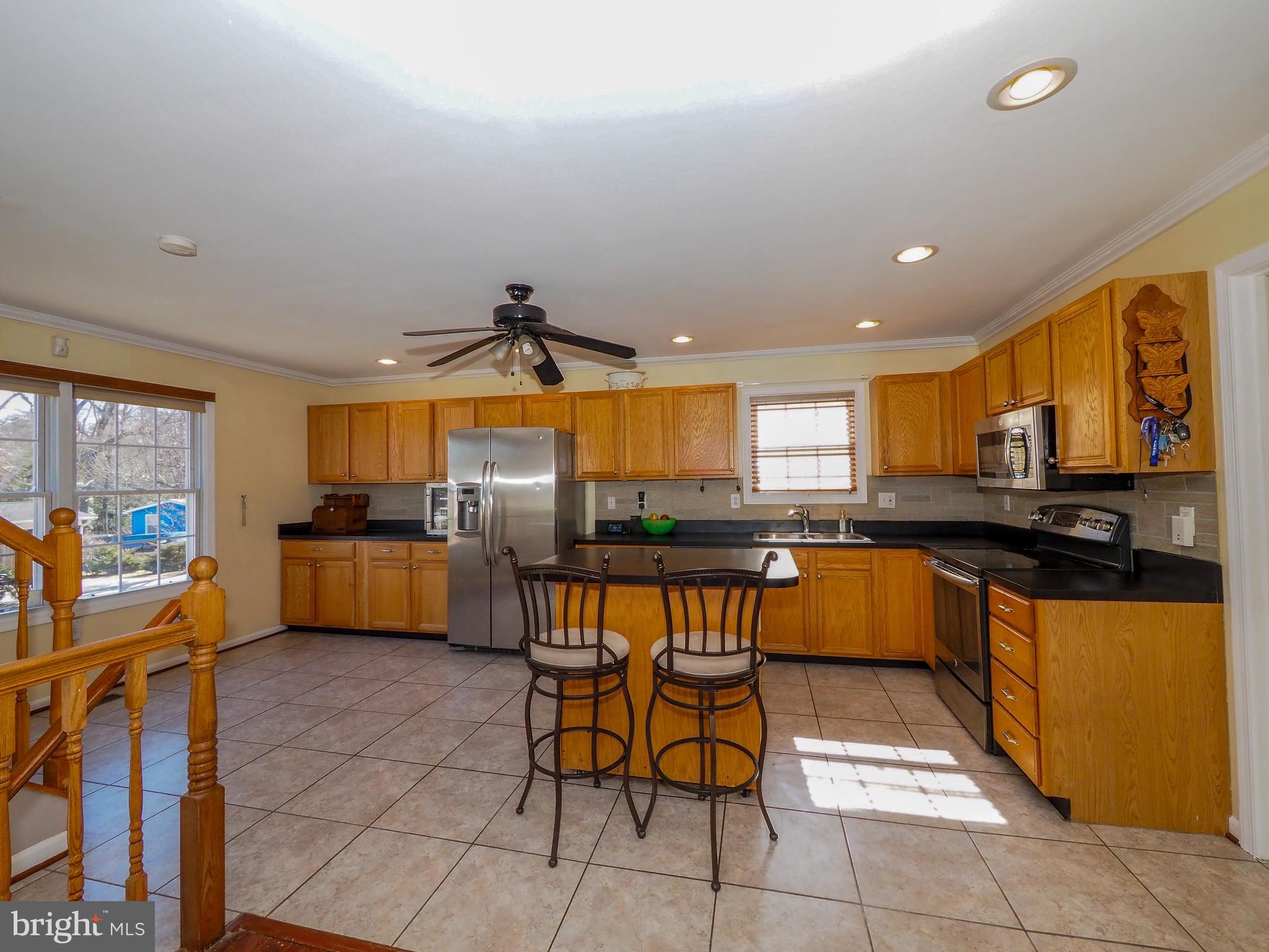 7836 East Shore Road Pasadena, MD 21122 - Photo 9 of 55 Gallery Image 9