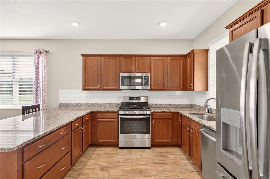 9947 Southwest 100th Terrace Road Ocala, FL 34481 - Photo 13 of 46 Gallery Image 13